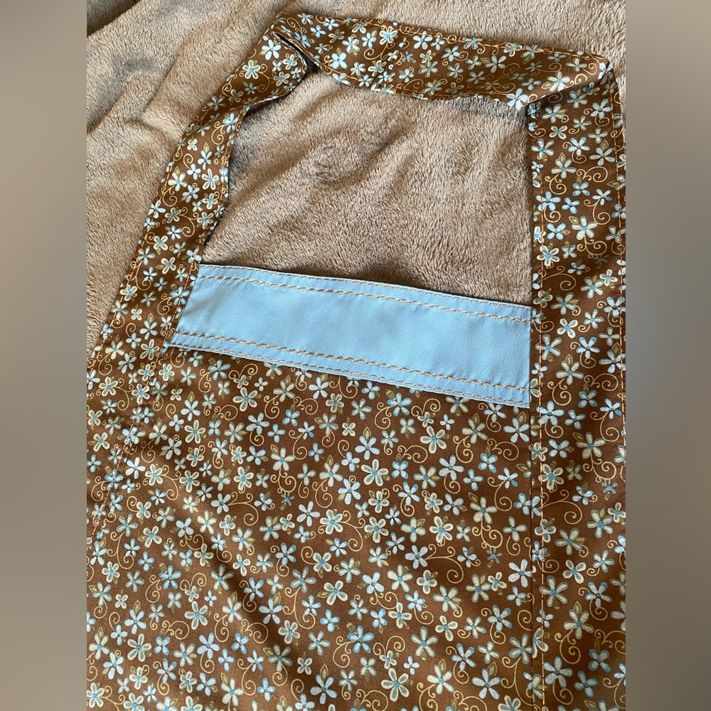 Kitchen Apron - Picture 5 of 5